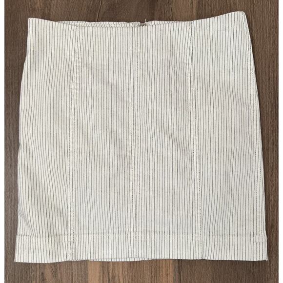 FREE PEOPLE Modern Femme Dotted Stripe Stretch Mini Skirt Sz 4 Zipper Back white - Picture 3 of 5